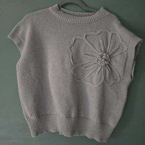 Baby Blue Short Sleeve Sweater With Flower M